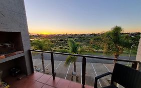 9 Villa Pirogue
